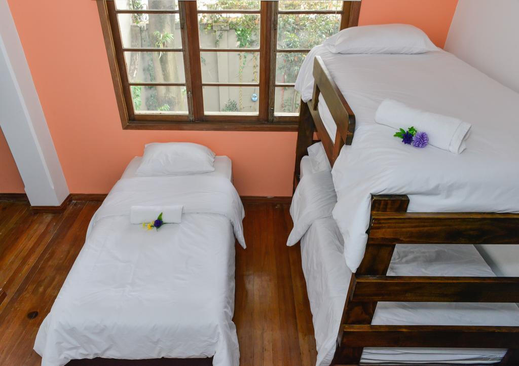 Mi Llave Hostels Bogota Ruang foto