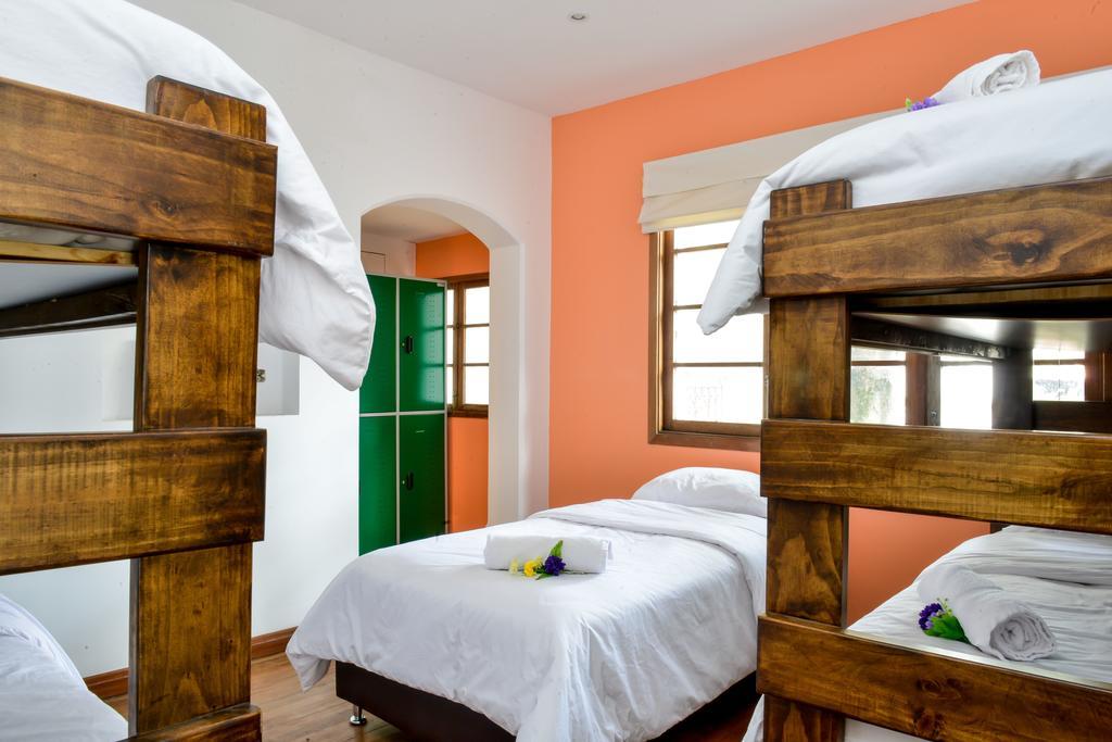 Mi Llave Hostels Bogota Ruang foto