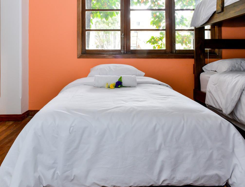 Mi Llave Hostels Bogota Ruang foto