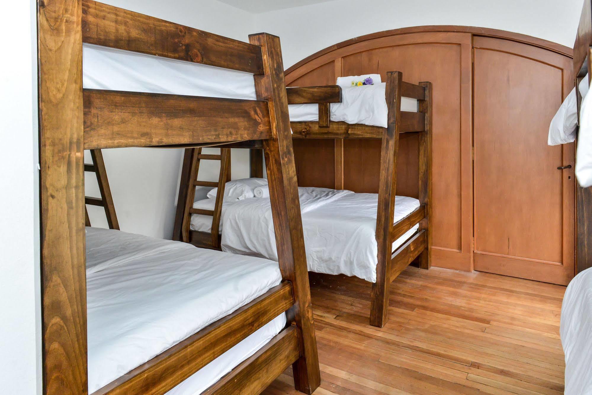 Mi Llave Hostels Bogota Bagian luar foto