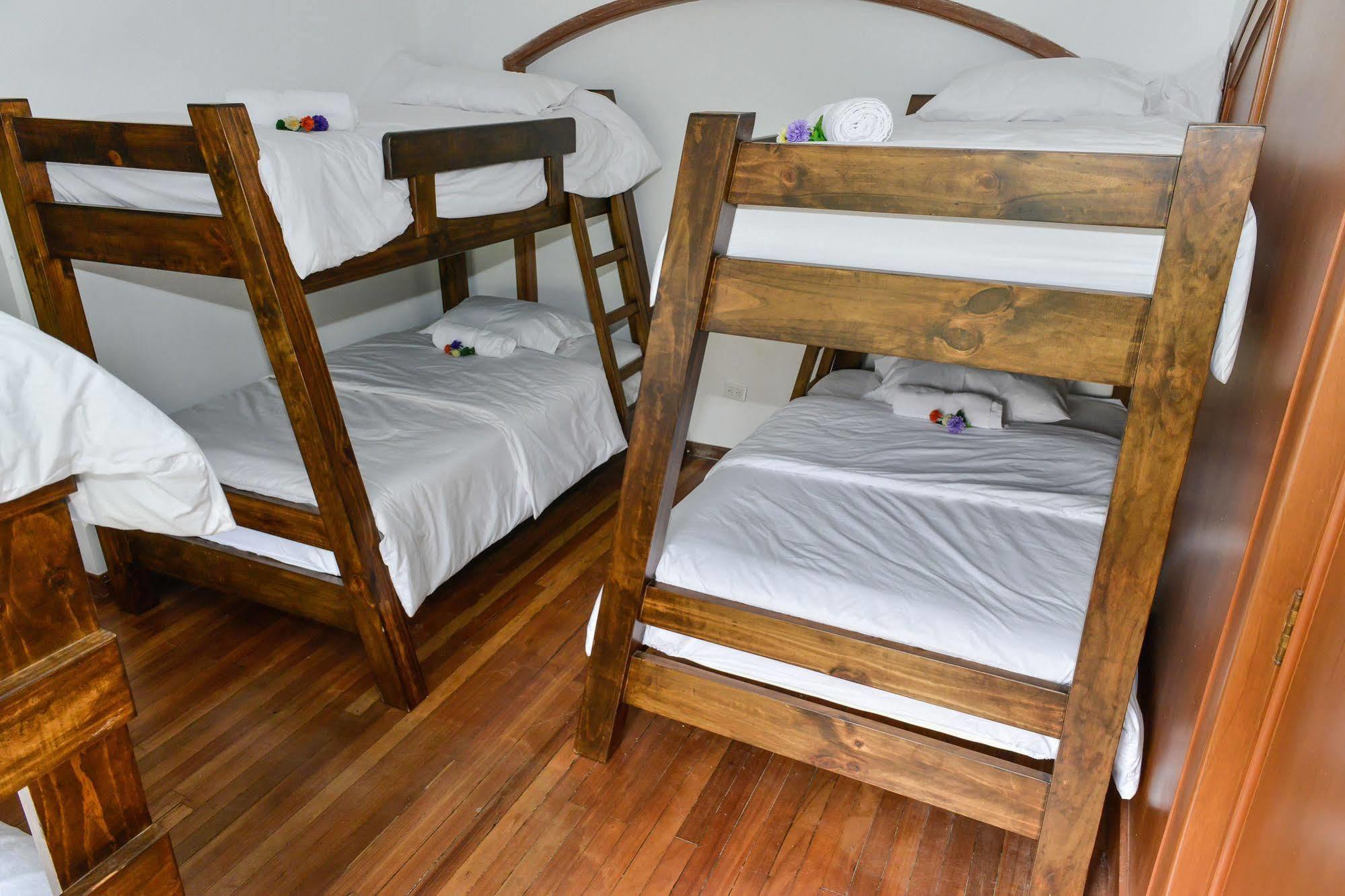 Mi Llave Hostels Bogota Bagian luar foto